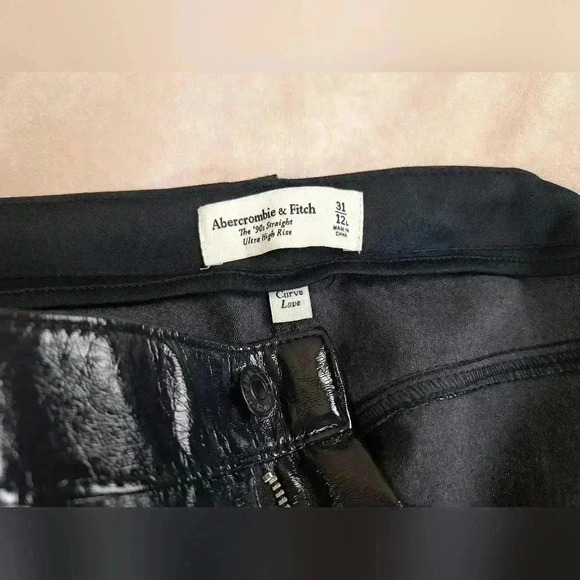Abercrombie & Fitch Vegan Leather 90s Straight Curve Love Pants Black Size 31 - Picture 7 of 12